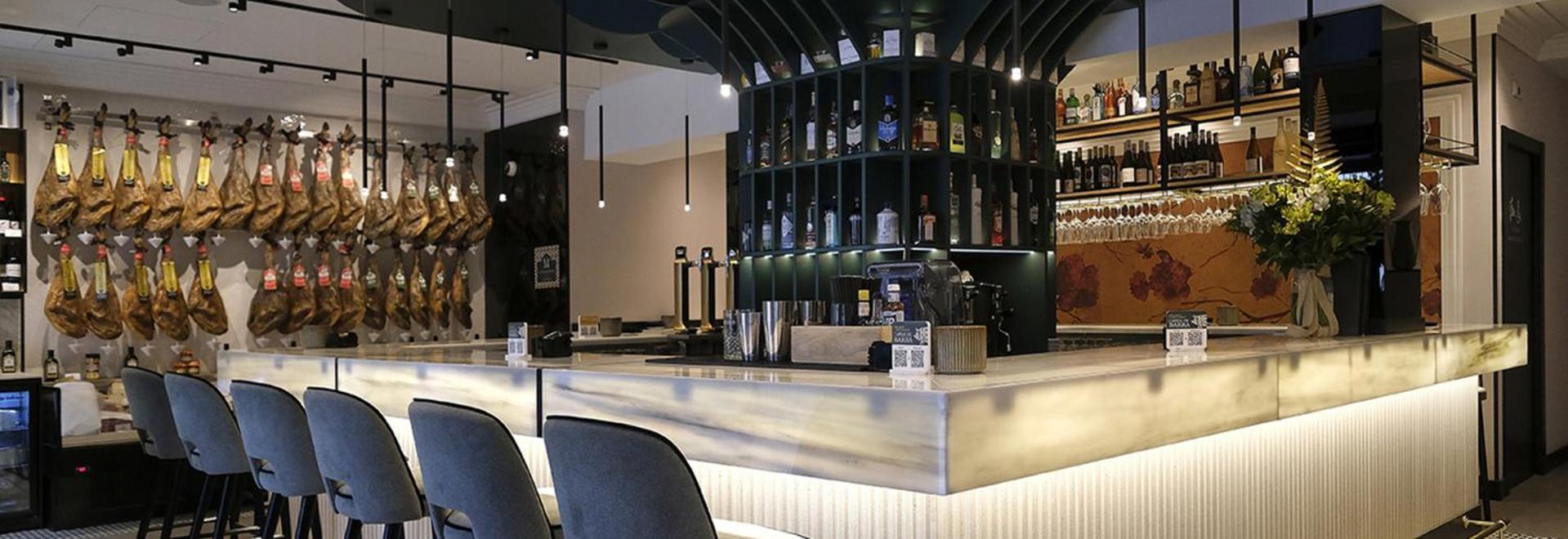 Exclusive Quietness In The Heart Of Madrid With Public Parking, Breakfast, 2 Bathrooms ภายนอก รูปภาพ