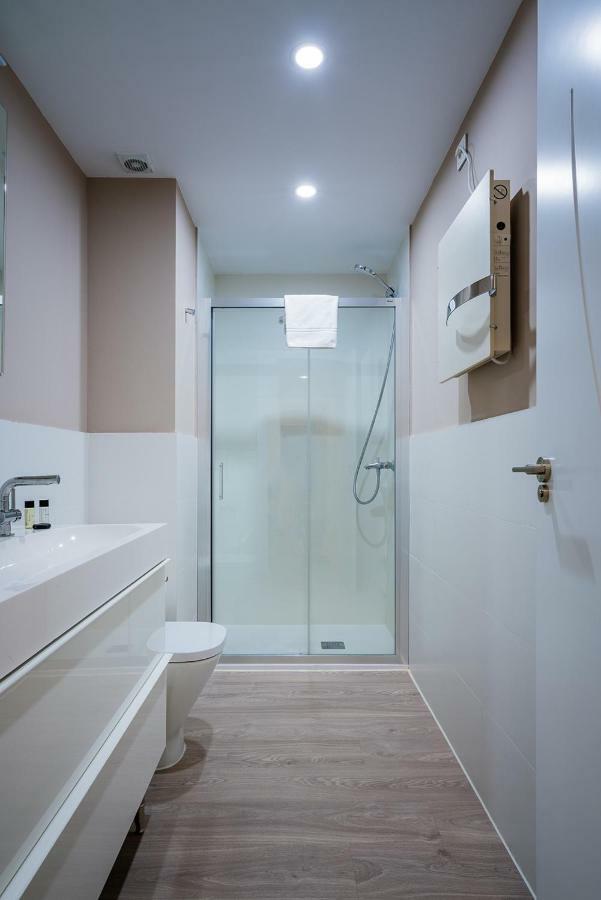 Exclusive Quietness In The Heart Of Madrid With Public Parking, Breakfast, 2 Bathrooms ภายนอก รูปภาพ